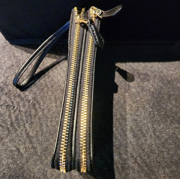 Coach mahogany medium double wristlet - Picture 4 of 4